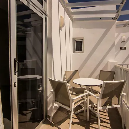 Apartament Gracioseros 118 & 202 *